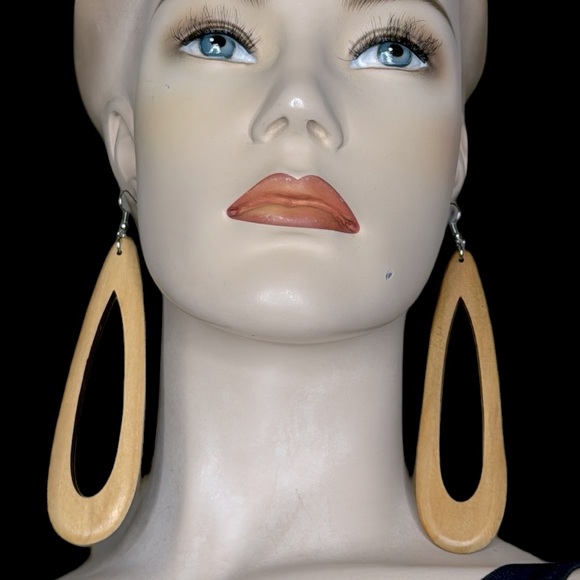 🛑🛑Sold - Natural Wood Dangle Earrings - Picture 2 of 13